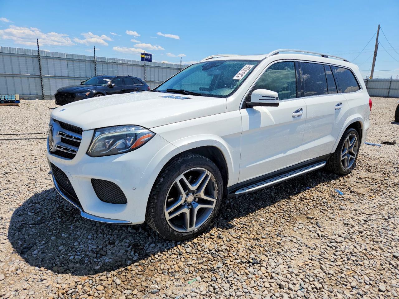 4JGDF7DE3HA771908 · 2017 MERCEDES-BENZ GLS