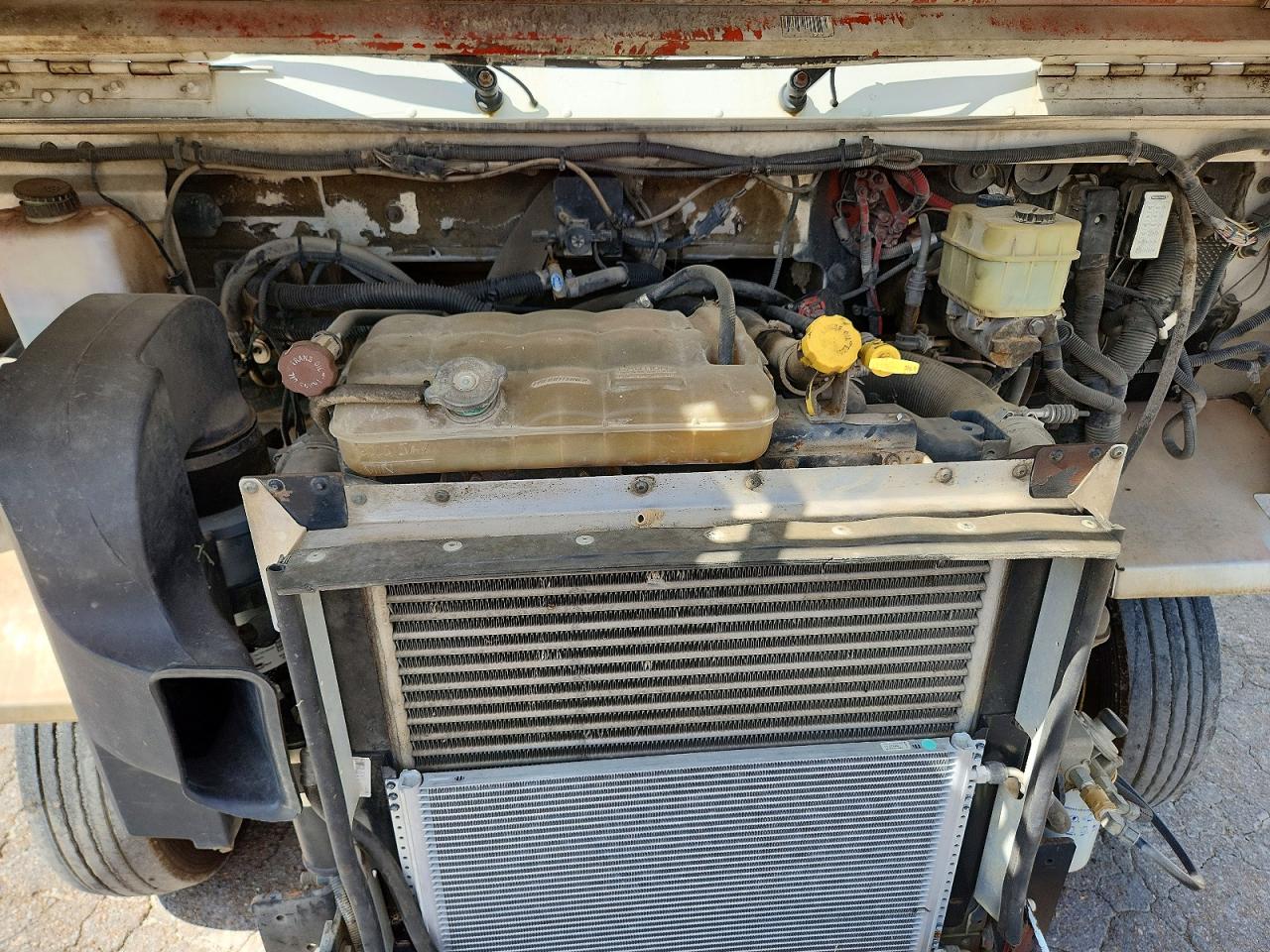 4UZAANDU49CAM6002 · 2009 FREIGHTLINER CHASSIS · 12/13