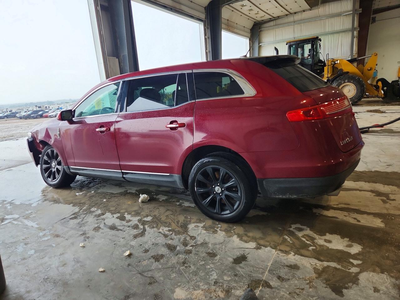 2LMHJ5FK8FBL03881 · 2015 LINCOLN MKT · 2/12