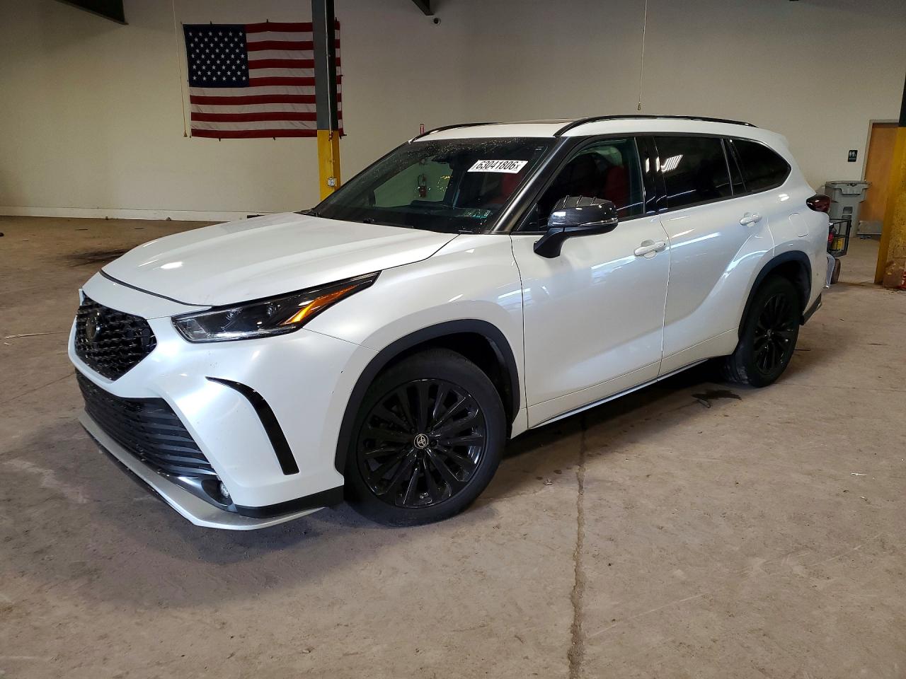 5TDKDRBHXRS537733 · 2024 TOYOTA HIGHLANDER