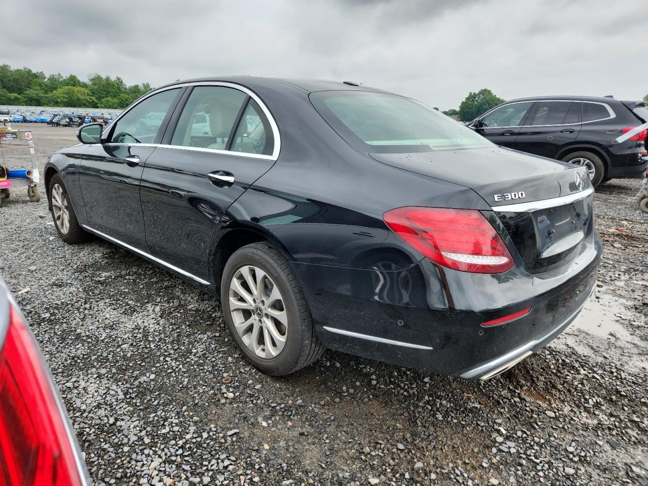 WDDZF4KB4KA533726 · 2019 MERCEDES-BENZ E · 2/12