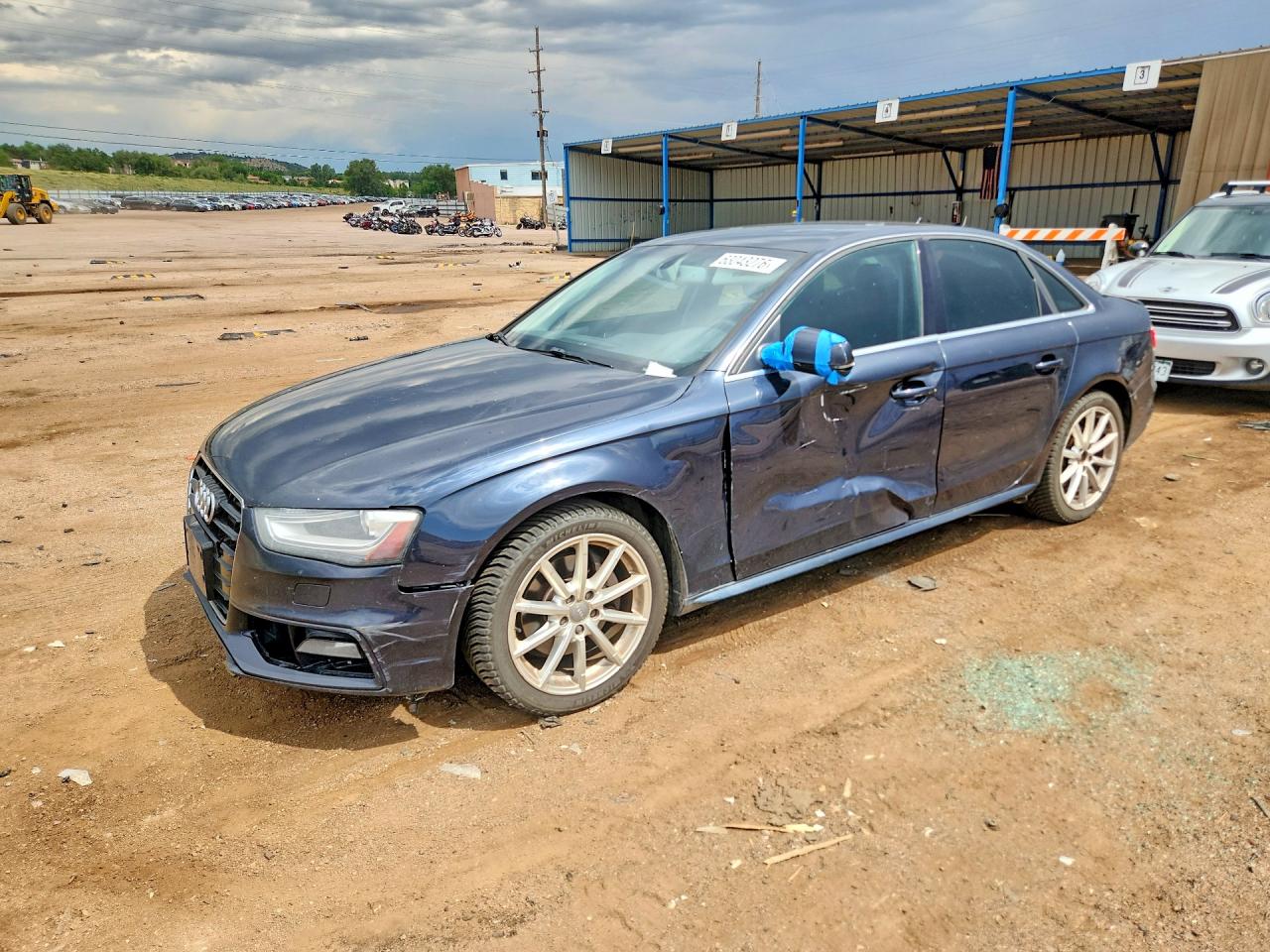 WAUFFAFLXFN018868 · 2015 AUDI A4