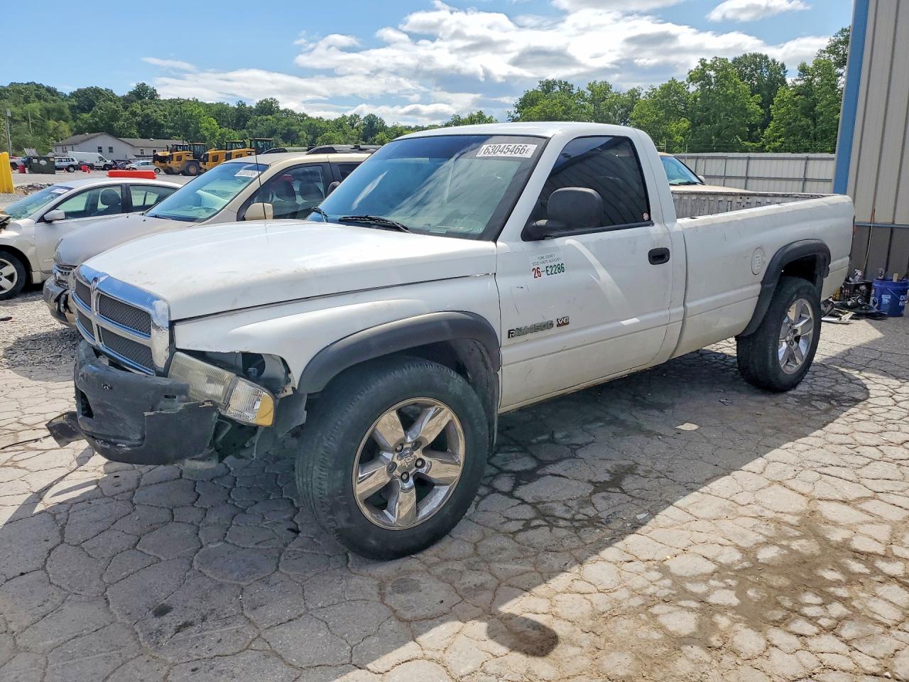 1B7HC16X3WS646361 · 1998 DODGE All Models