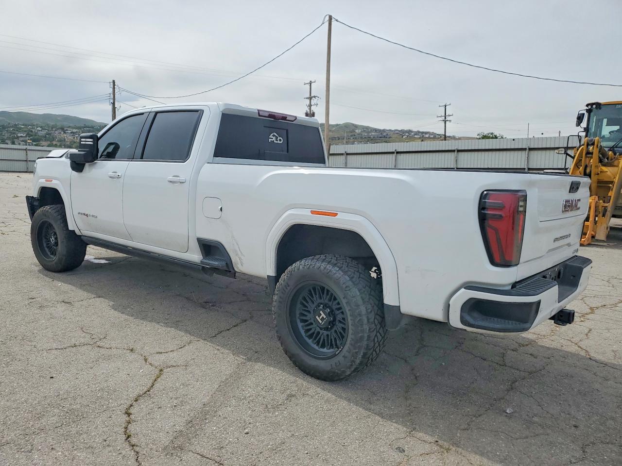 1GT49VEY6RF223849 · 2024 GMC SIERRA · 2/13