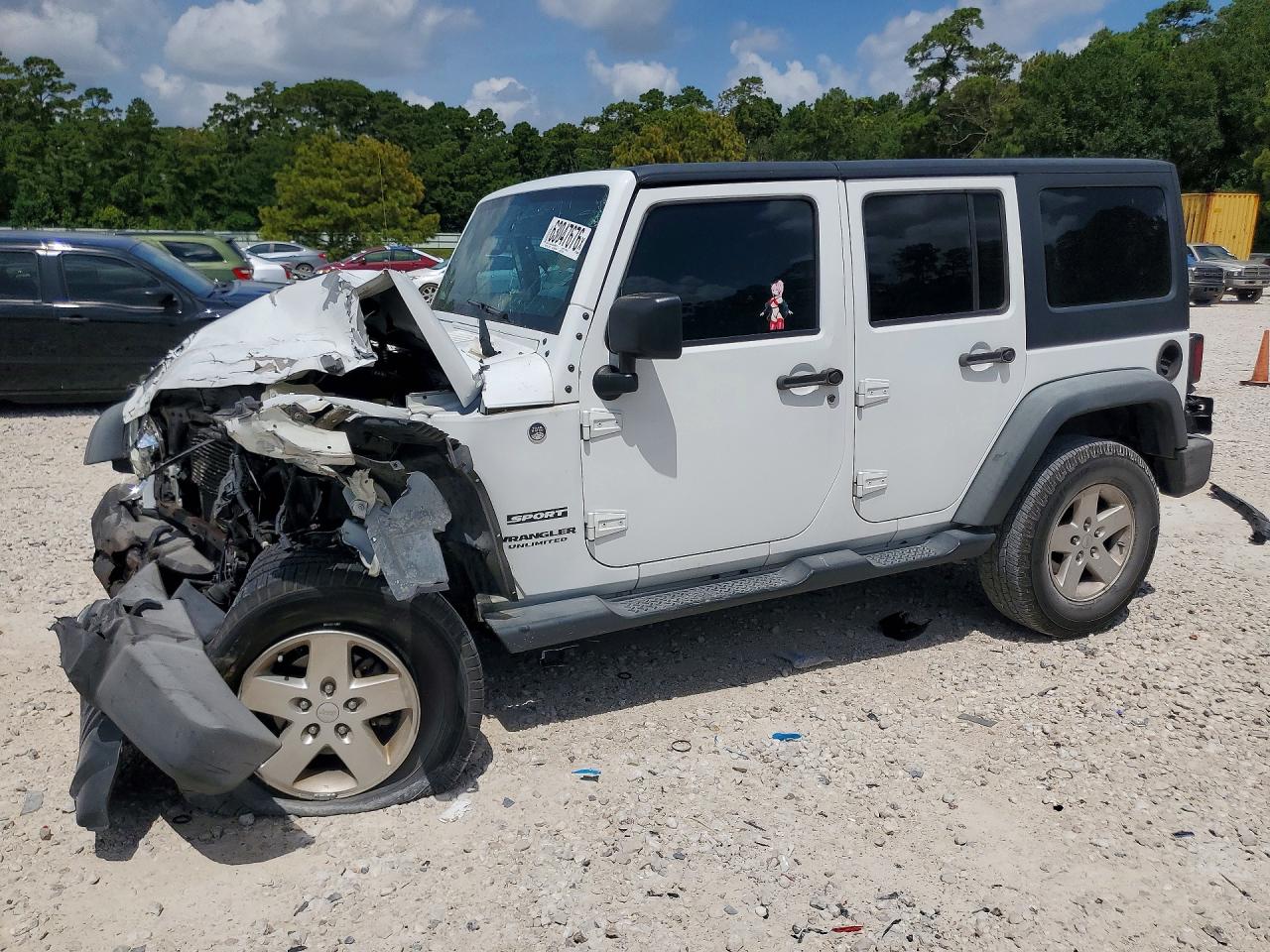 1C4BJWDG4FL722160 · 2015 JEEP WRANGLER UNLIMITED