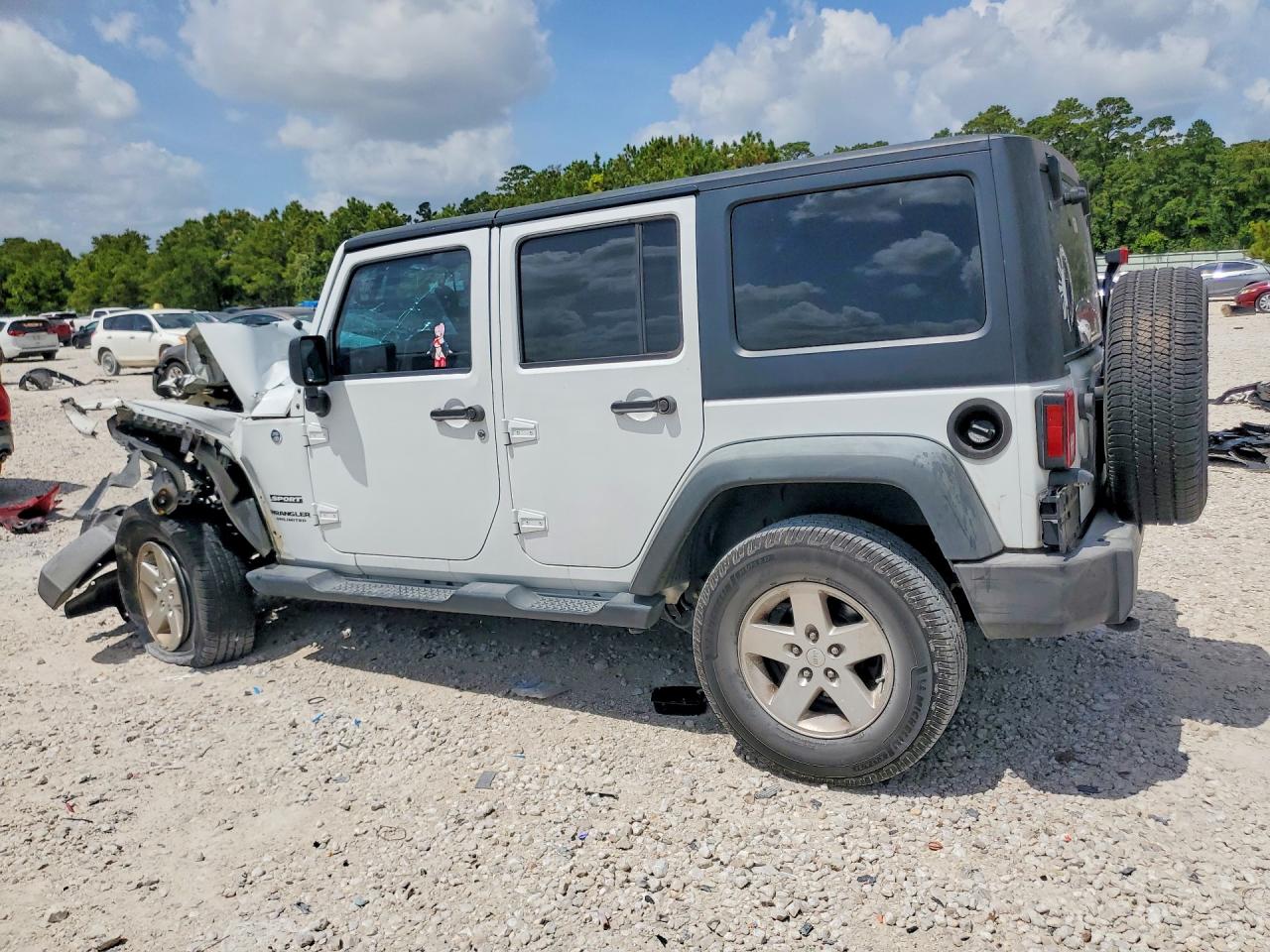 1C4BJWDG4FL722160 · 2015 JEEP WRANGLER UNLIMITED · 2/13