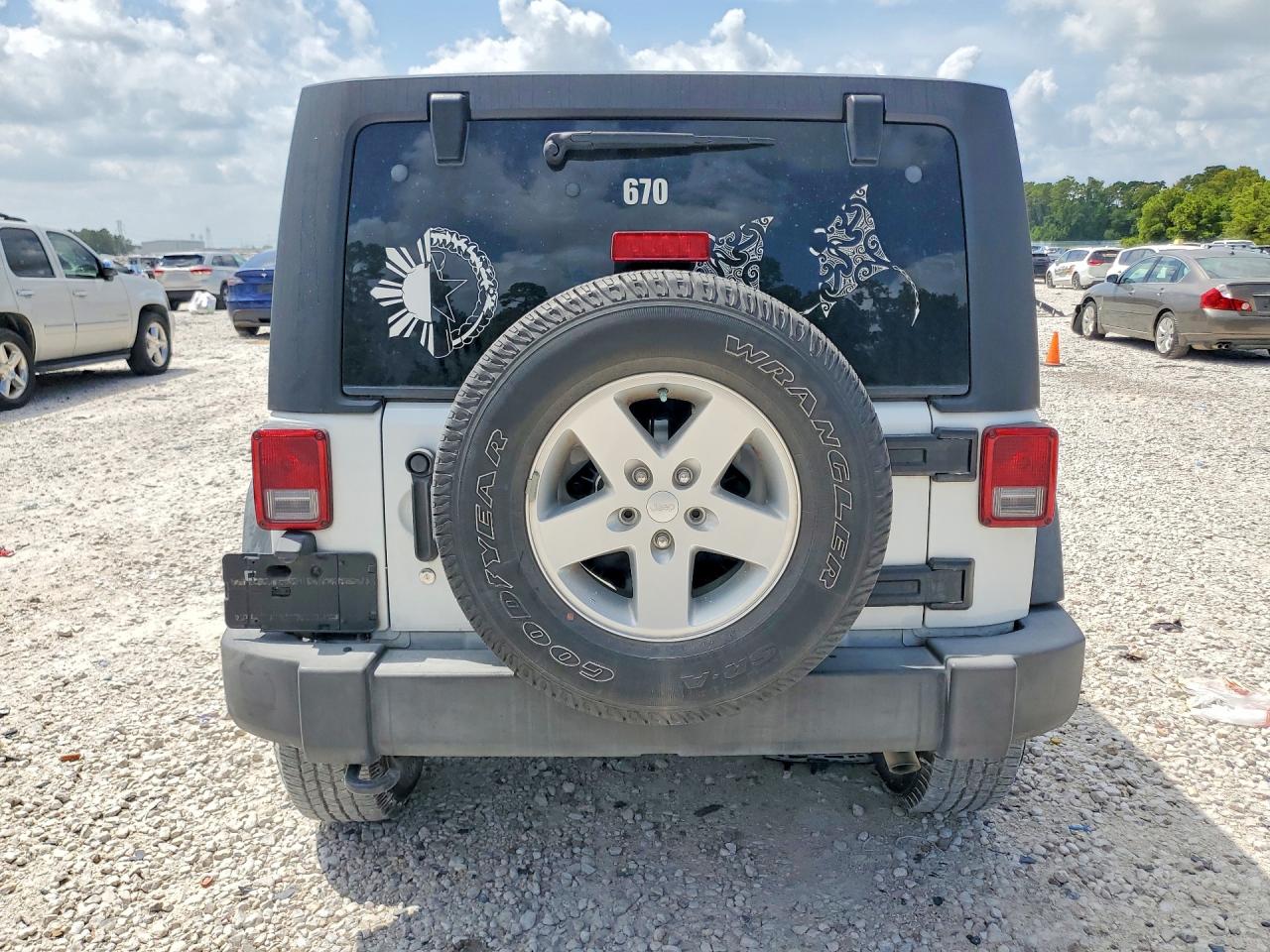 1C4BJWDG4FL722160 · 2015 JEEP WRANGLER UNLIMITED · 6/13