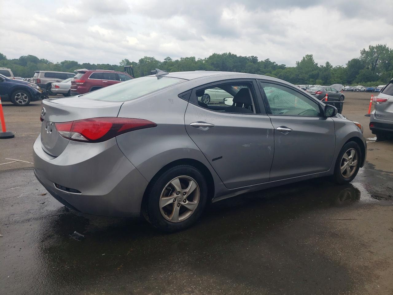 KMHDH4AE5EU062131 · 2014 HYUNDAI ELANTRA · 3/13
