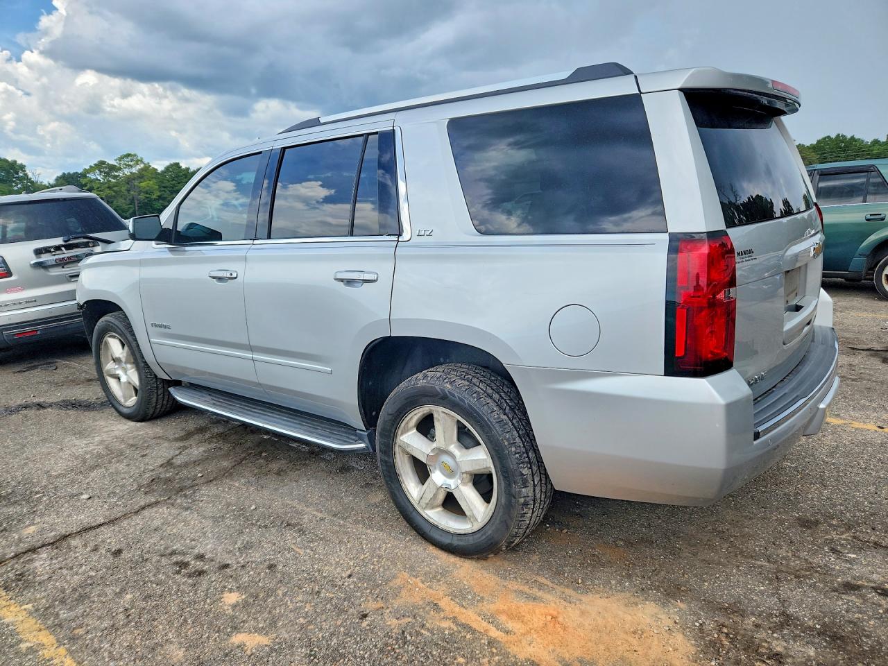 1GNSCCKC8FR525134 · 2015 CHEVROLET TAHOE · 2/14