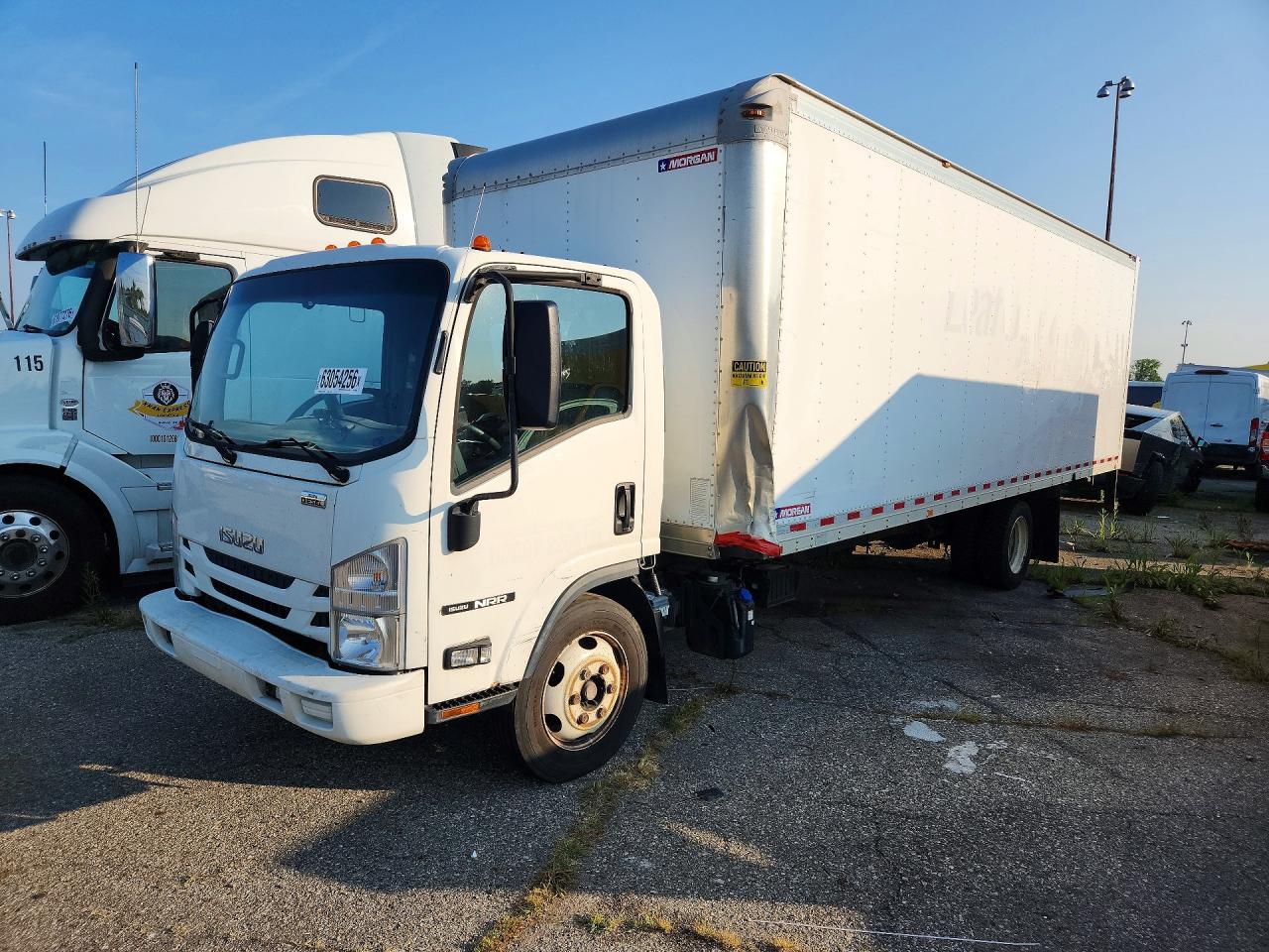 JALE5W167H7303680 · 2017 ISUZU NRR