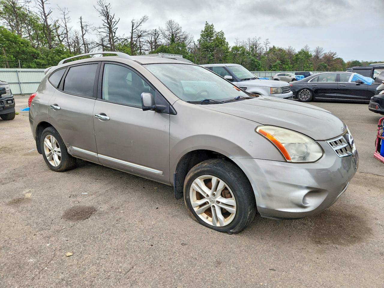 JN8AS5MV3CW359396 · 2012 NISSAN ROGUE · 4/13