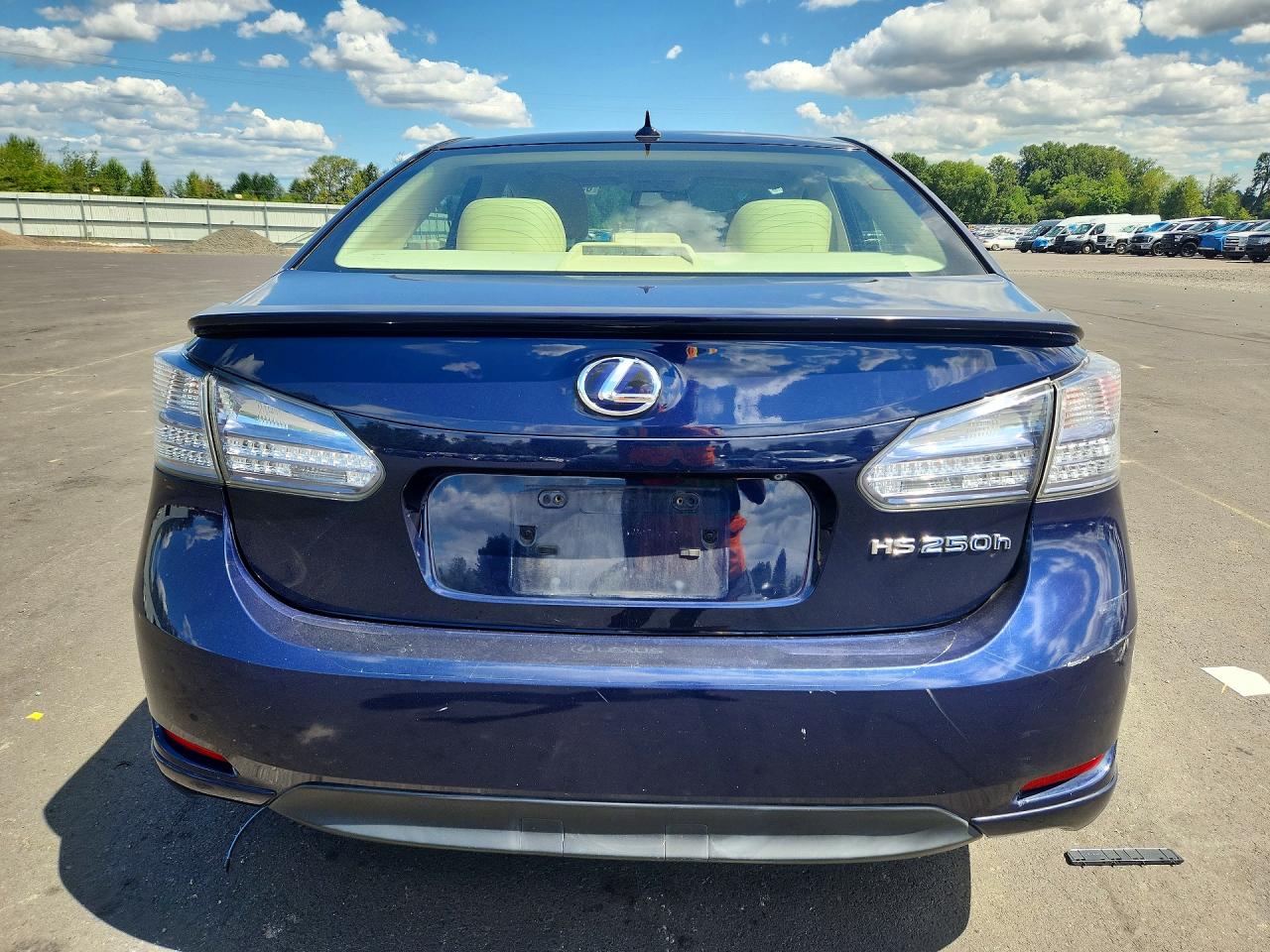 JTHBB1BA3B2045809 · 2011 LEXUS HS · 6/13
