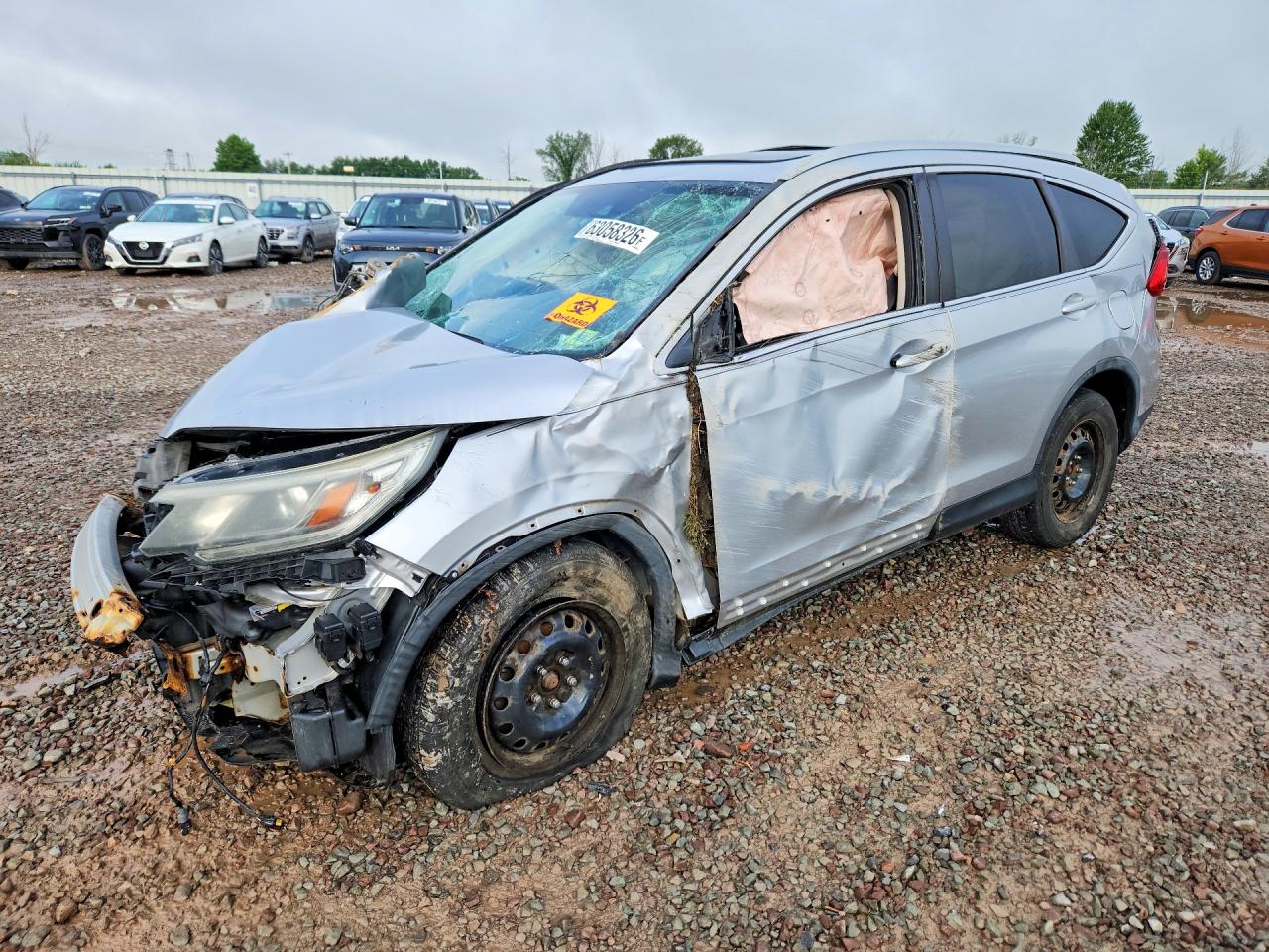 5J6RM4H99GL113843 · 2016 HONDA CR-V
