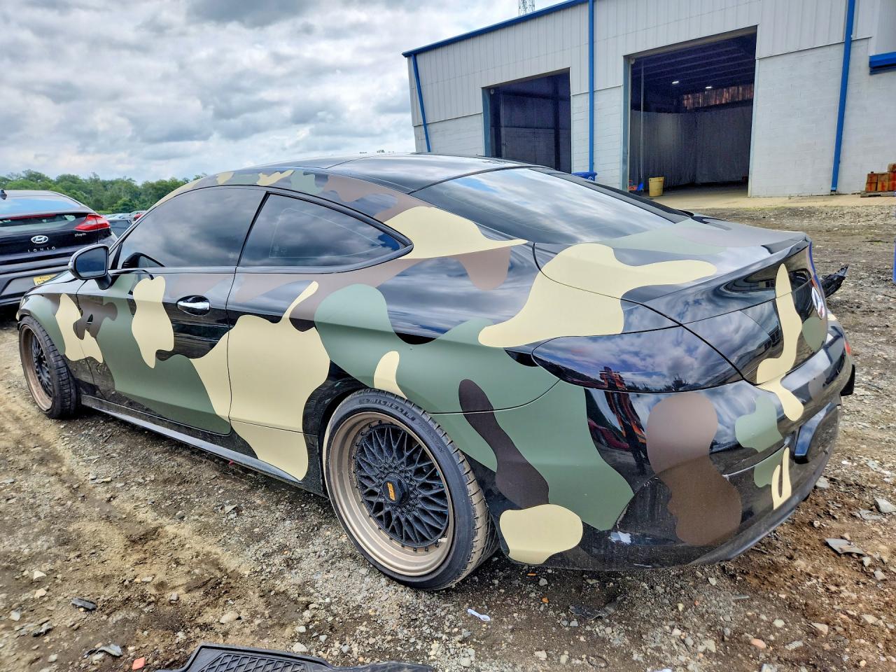 WDDWJ6EB6JF761429 · 2018 MERCEDES-BENZ C · 2/12