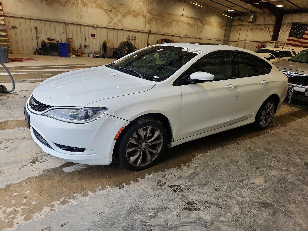 1C3CCCBG7FN614690 · 2015 CHRYSLER 200