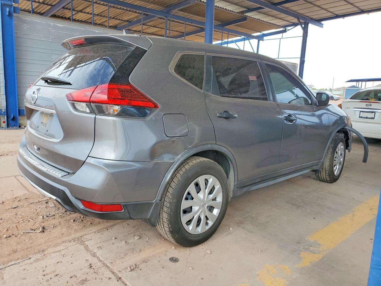 JN8AT2MT5HW390862 · 2017 NISSAN ROGUE · 3/13