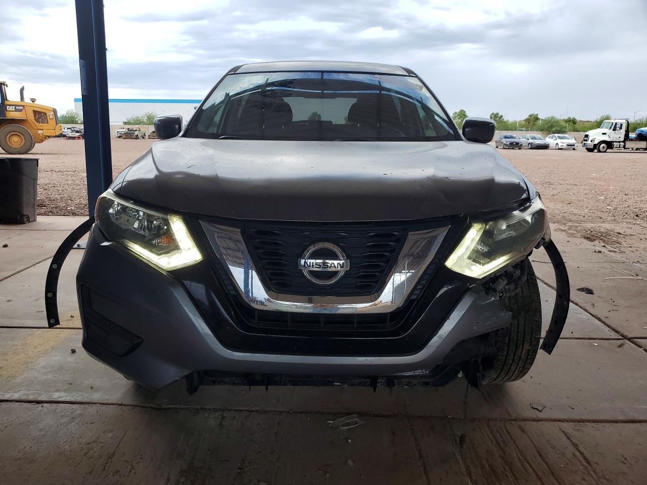 JN8AT2MT5HW390862 · 2017 NISSAN ROGUE · 5/13