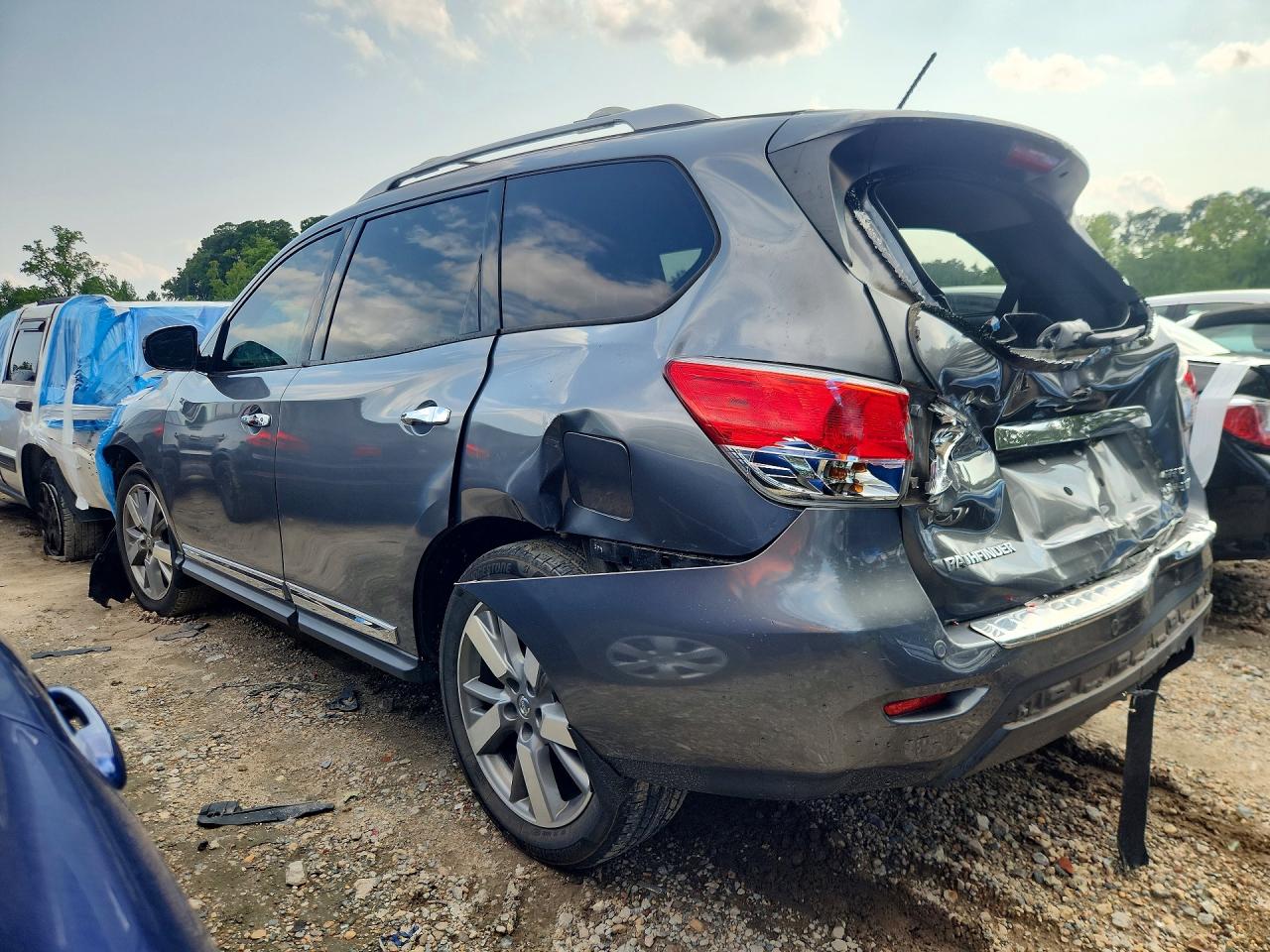 5N1AR2MM2FC637588 · 2015 NISSAN PATHFINDER · 2/13