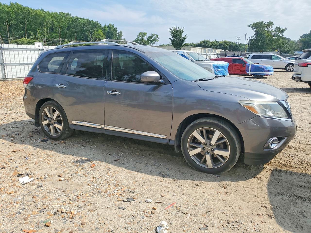 5N1AR2MM2FC637588 · 2015 NISSAN PATHFINDER · 4/13