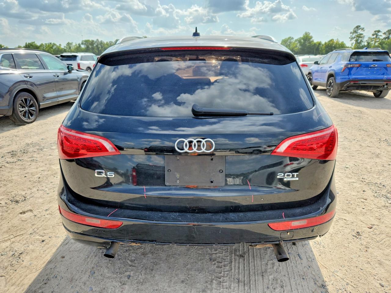 WA1CFAFP7BA008268 · 2011 AUDI Q5 · 6/12