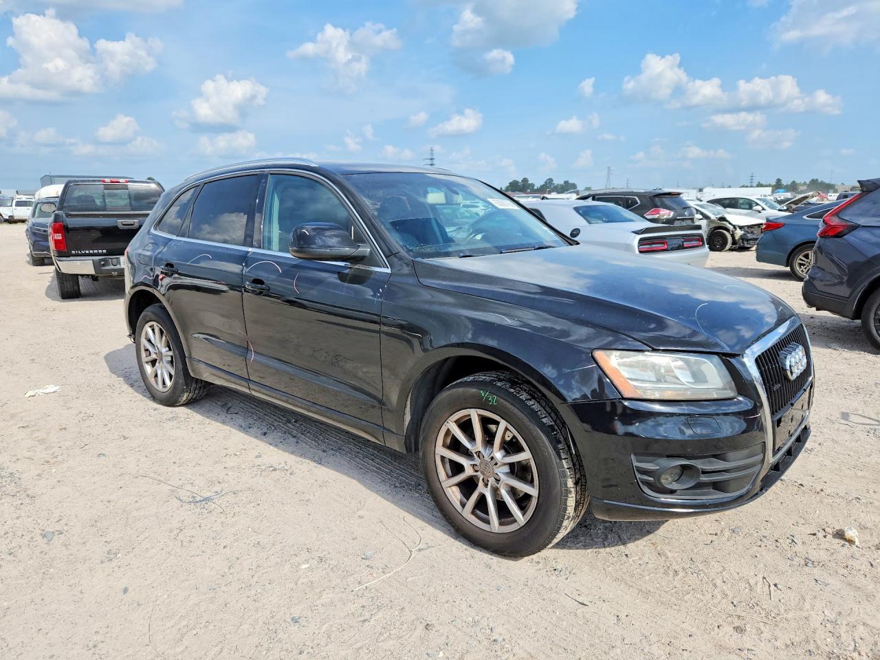 WA1CFAFP7BA008268 · 2011 AUDI Q5 · 4/12