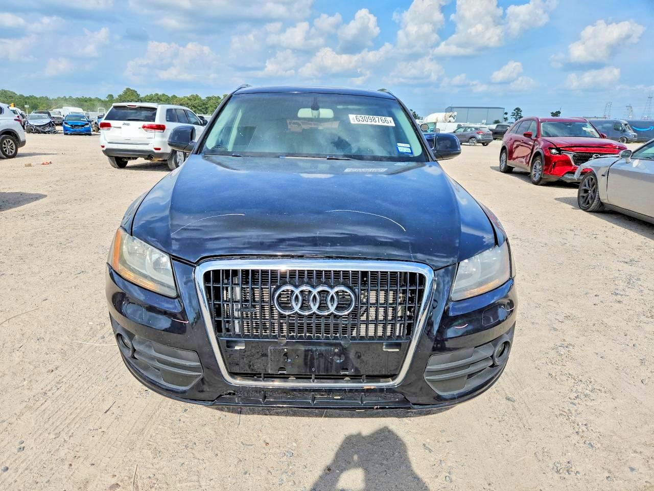 WA1CFAFP7BA008268 · 2011 AUDI Q5 · 5/12