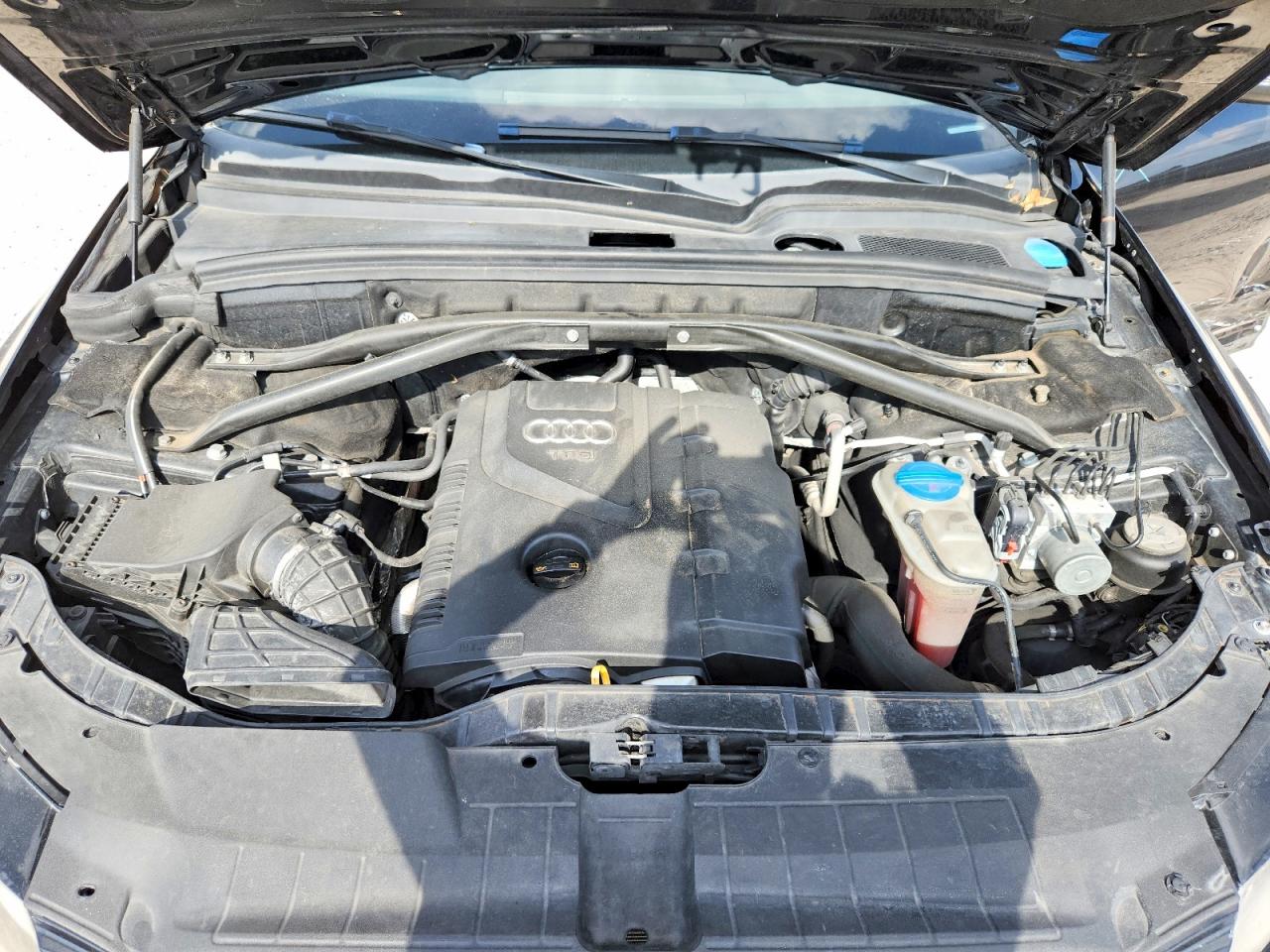 WA1CFAFP7BA008268 · 2011 AUDI Q5 · 11/12