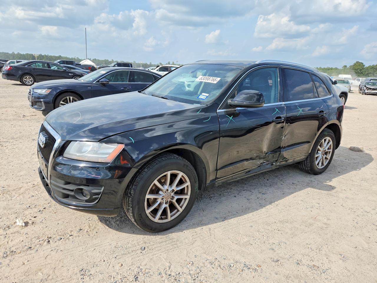 WA1CFAFP7BA008268 · 2011 AUDI Q5