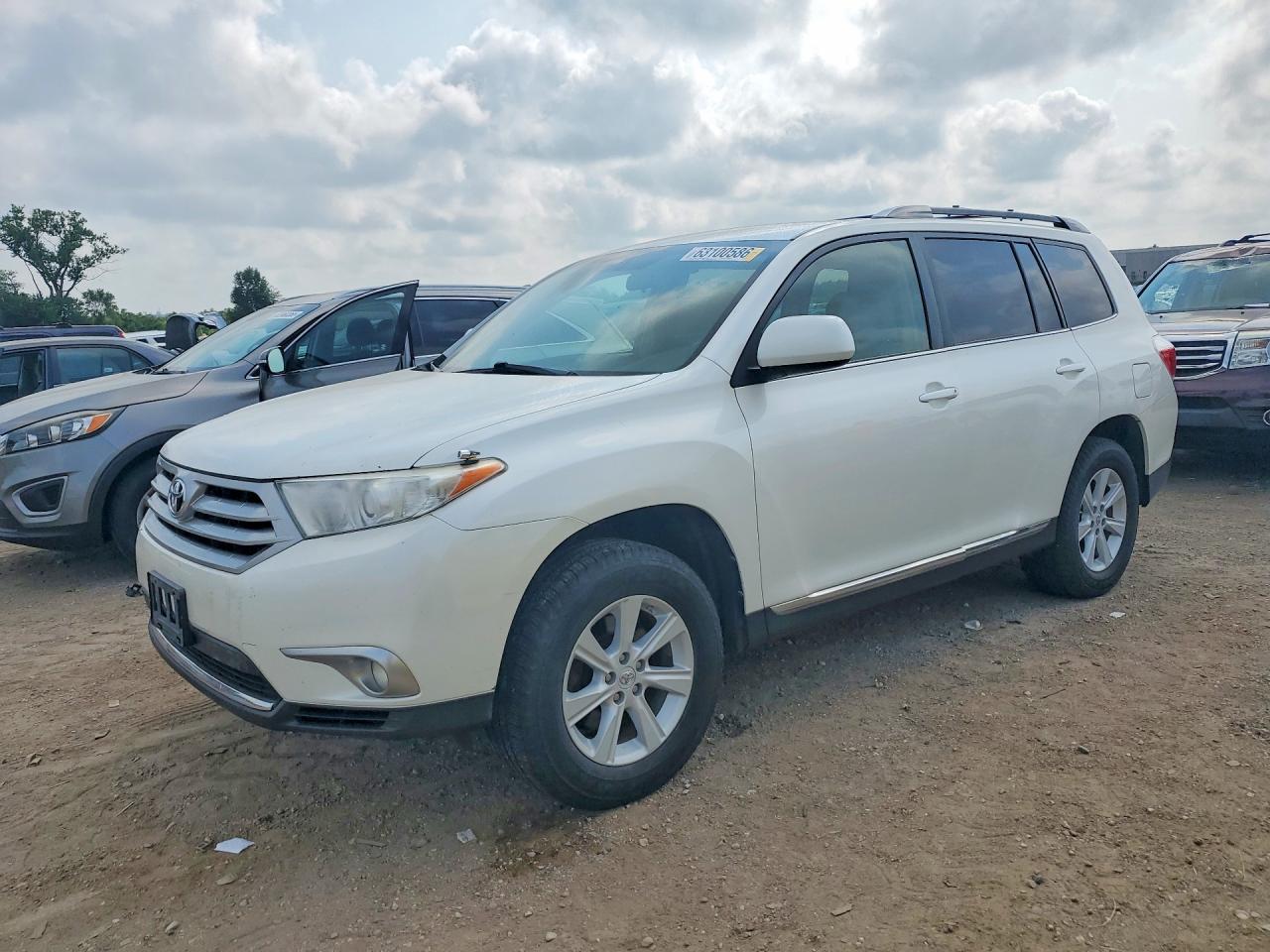 5TDBK3EH7CS126098 · 2012 TOYOTA HIGHLANDER