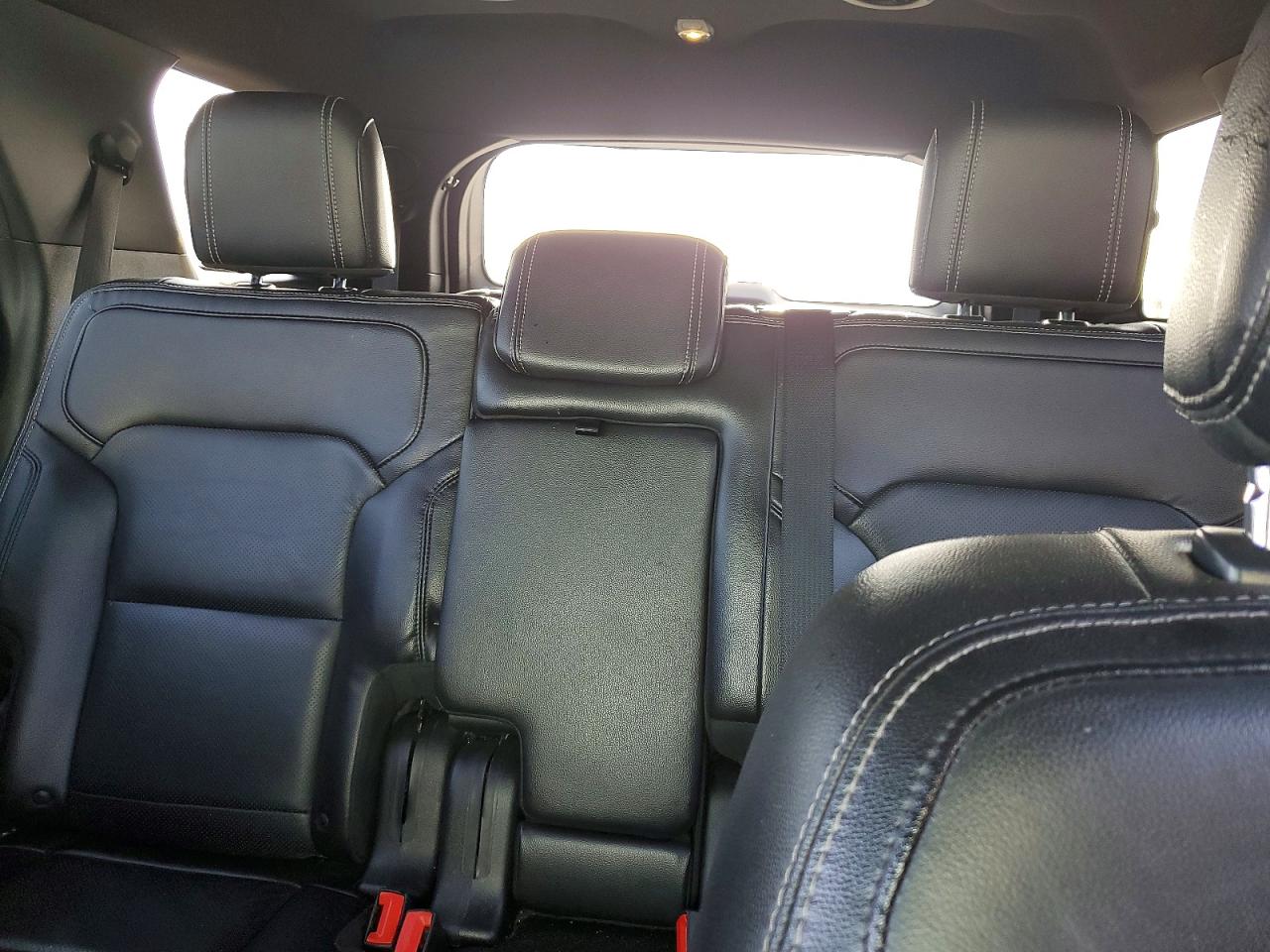 1FM5K7FH8GGC59242 · 2016 FORD EXPLORER · 10/13