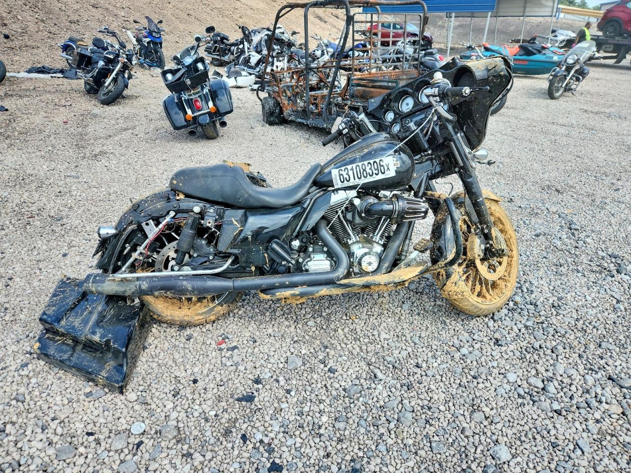 1HD1KBM16DB631857 · 2013 HARLEY-DAVIDSON FLHX