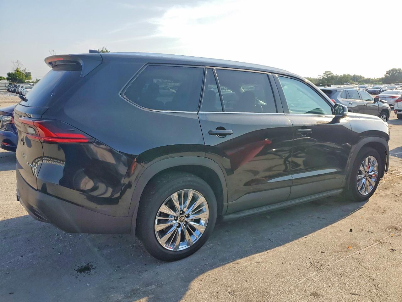 5TDAAAB54TS132860 · 2026 TOYOTA GRAND HIGHLANDER · 3/14