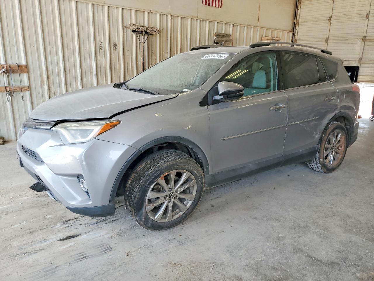 2T3DFREV3JW724450 · 2018 TOYOTA RAV4