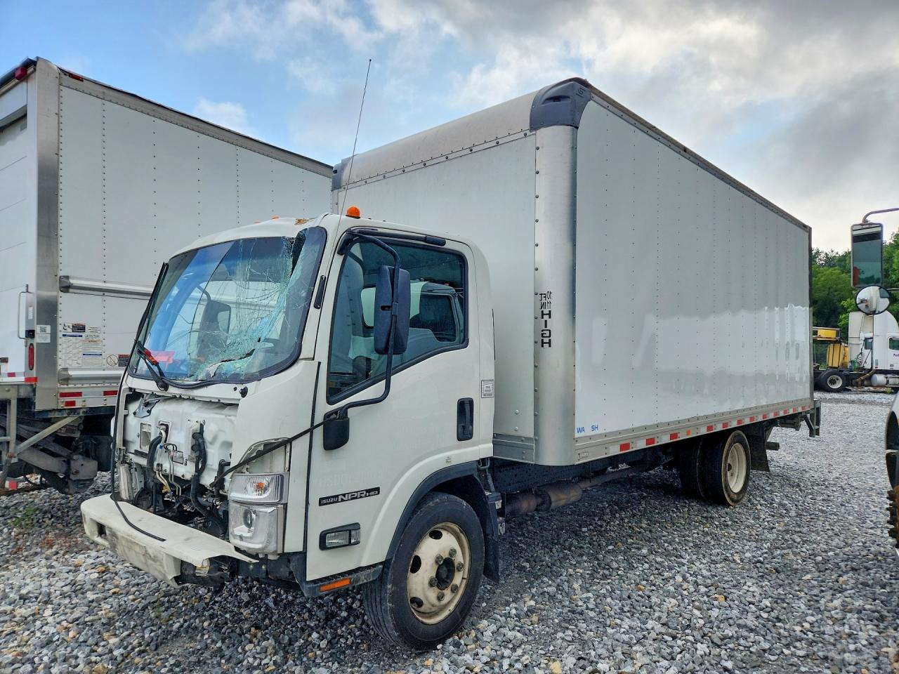 54DC4W1DXRS220281 · 2024 ISUZU NPR HD