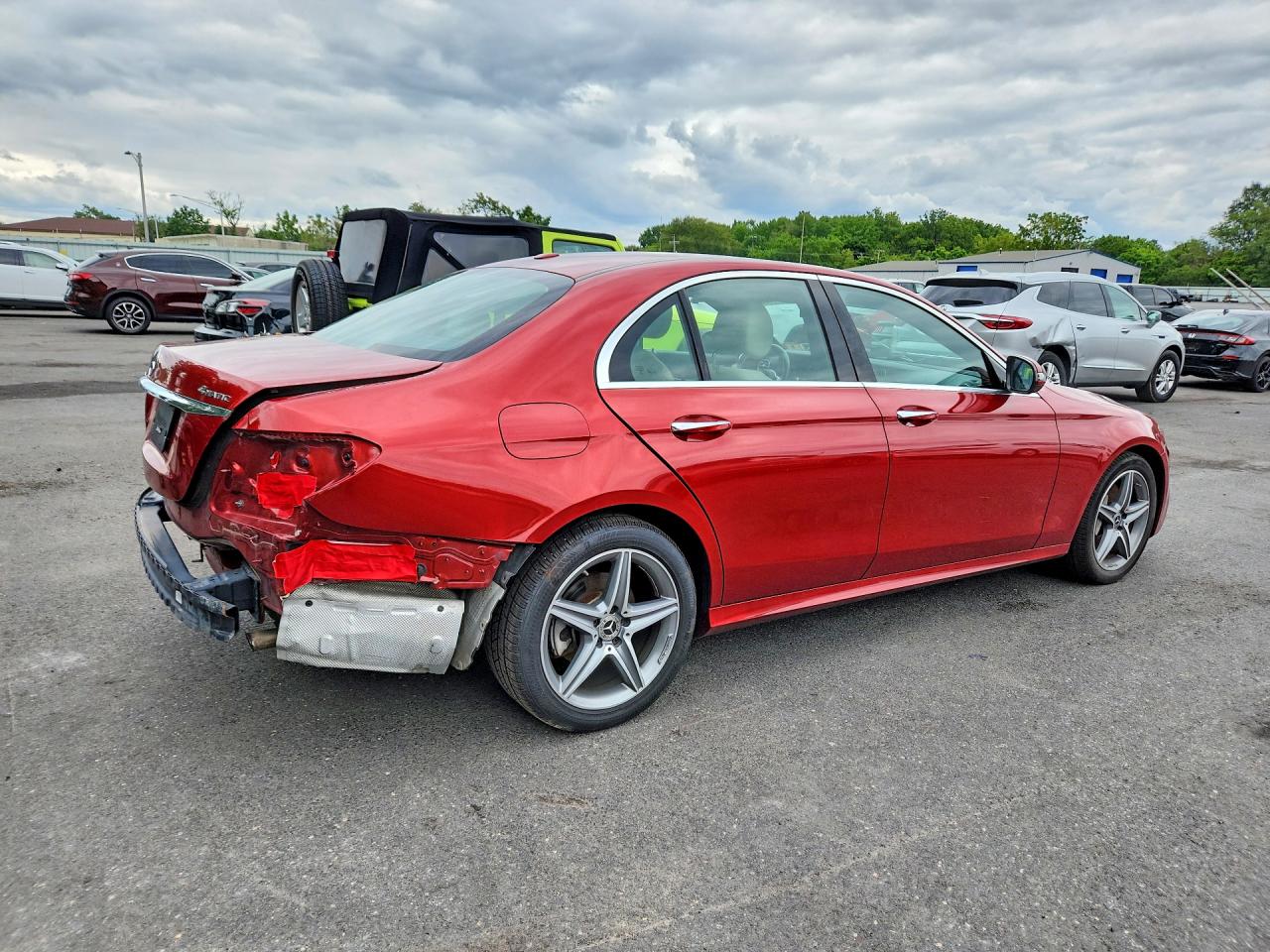WDDZF4KB8KA555051 · 2019 MERCEDES-BENZ E · 3/12