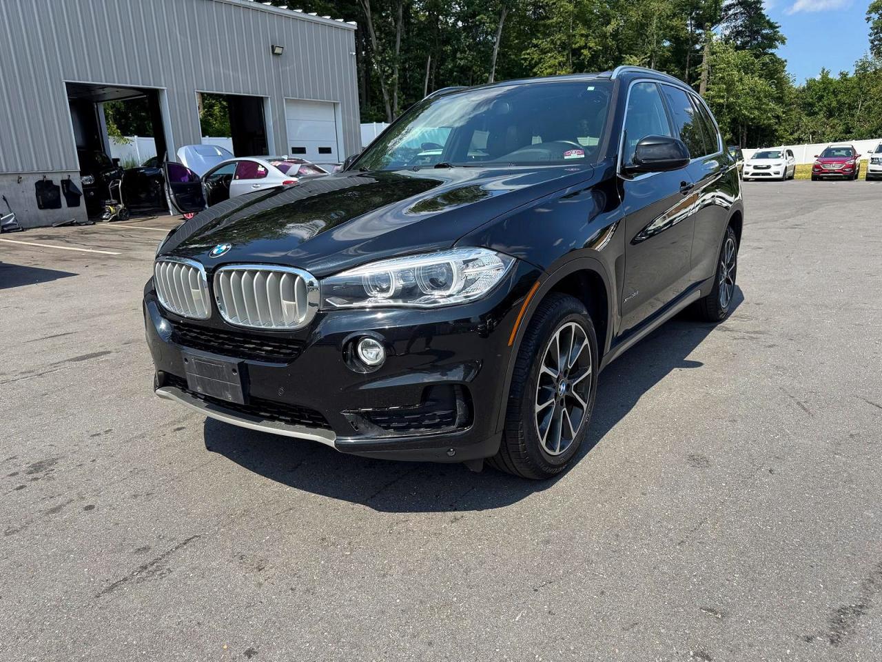 5UXKR0C34H0V74261 · 2017 BMW X5