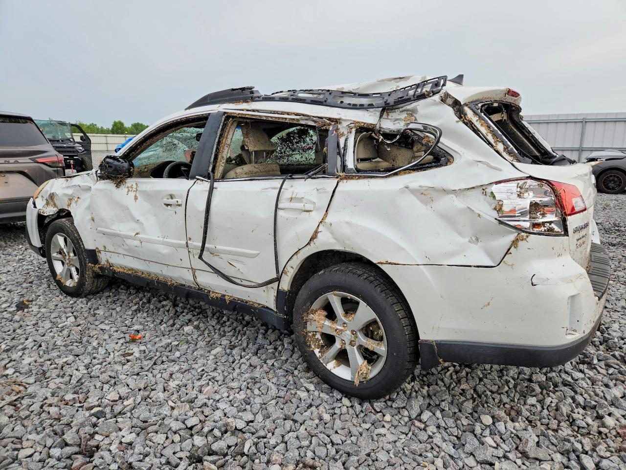 4S4BRCKC2D3224605 · 2013 SUBARU OUTBACK · 2/13