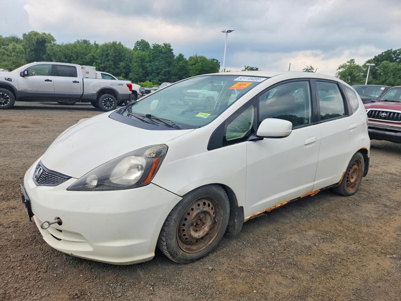JHMGE8G39DC083218 · 2013 HONDA FIT