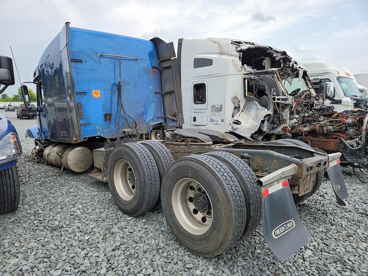3ALXA7CG3GDHR6457 · 2016 FREIGHTLINER CONVENTIONAL · 2/14