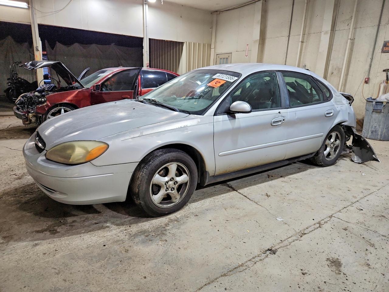 1FAFP55U12G243492 · 2002 FORD TAURUS