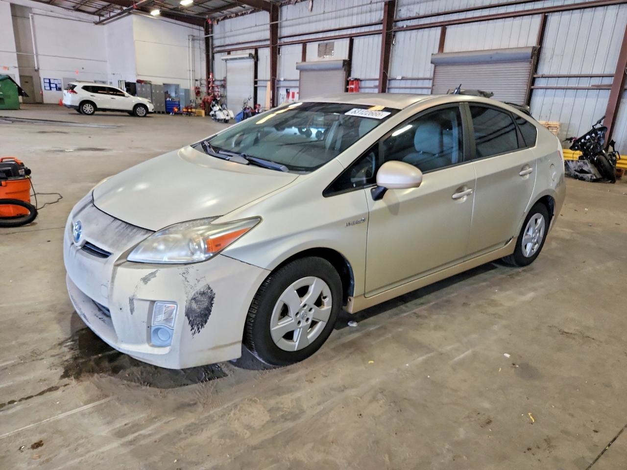 JTDKN3DU3B0256693 · 2011 TOYOTA PRIUS