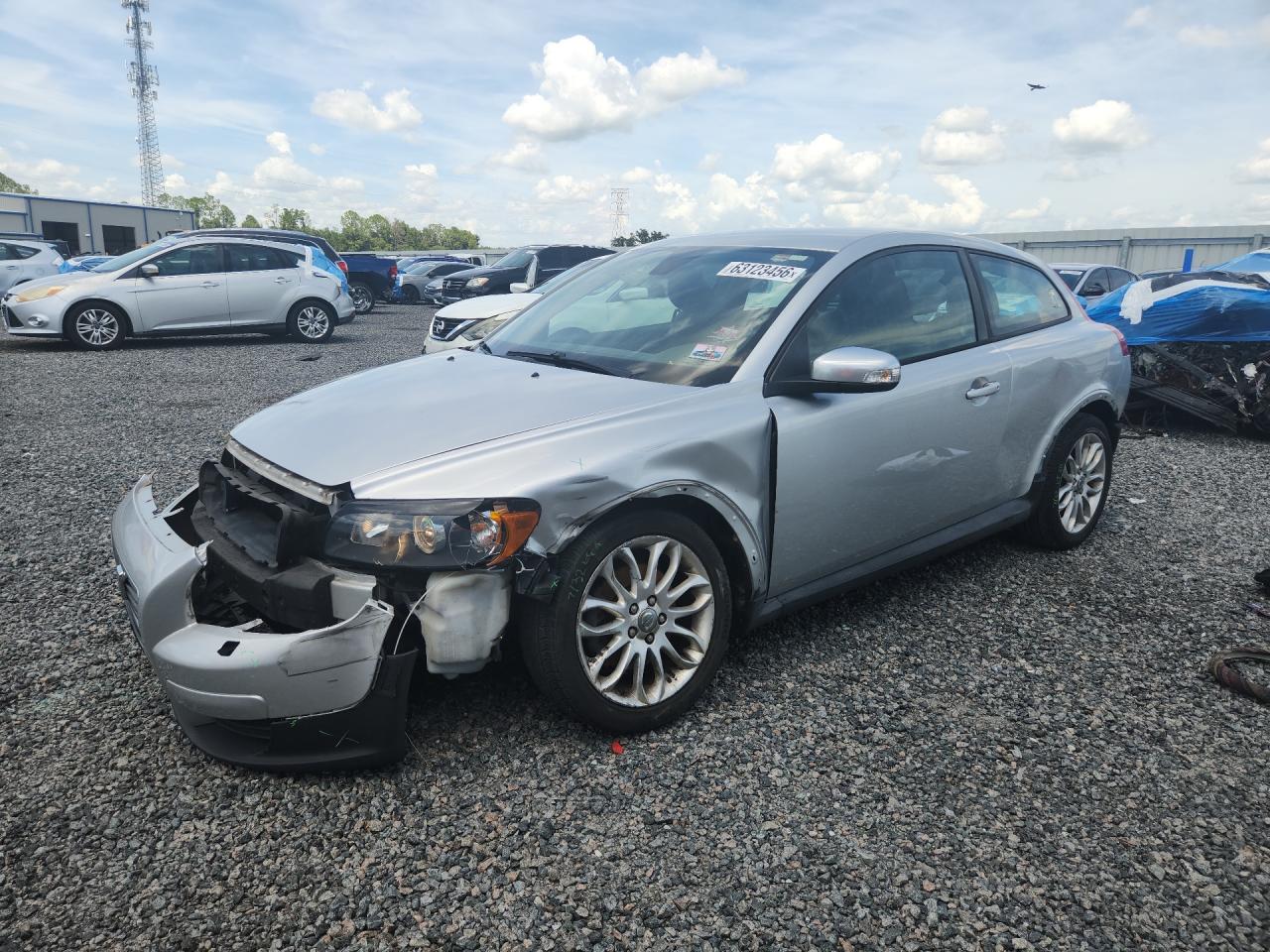 YV1MK672982079877 · 2008 VOLVO C30