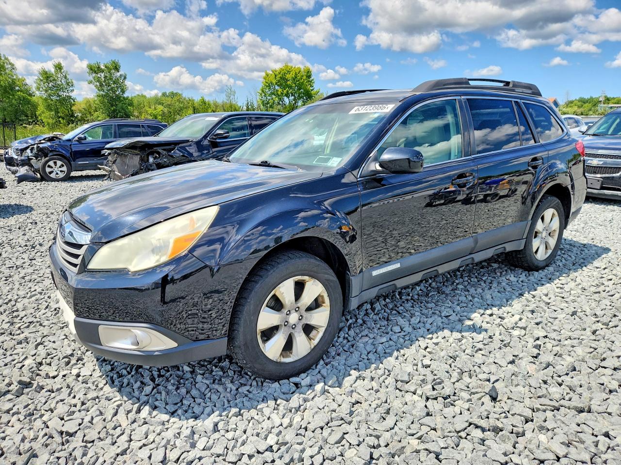 2011 SUBARU OUTBACK