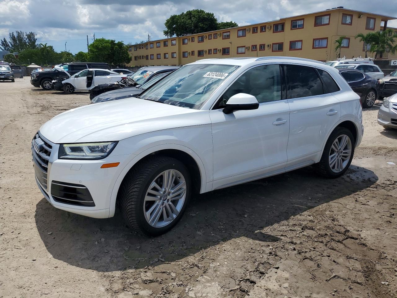 WA1BNAFY2J2172320 · 2018 AUDI Q5