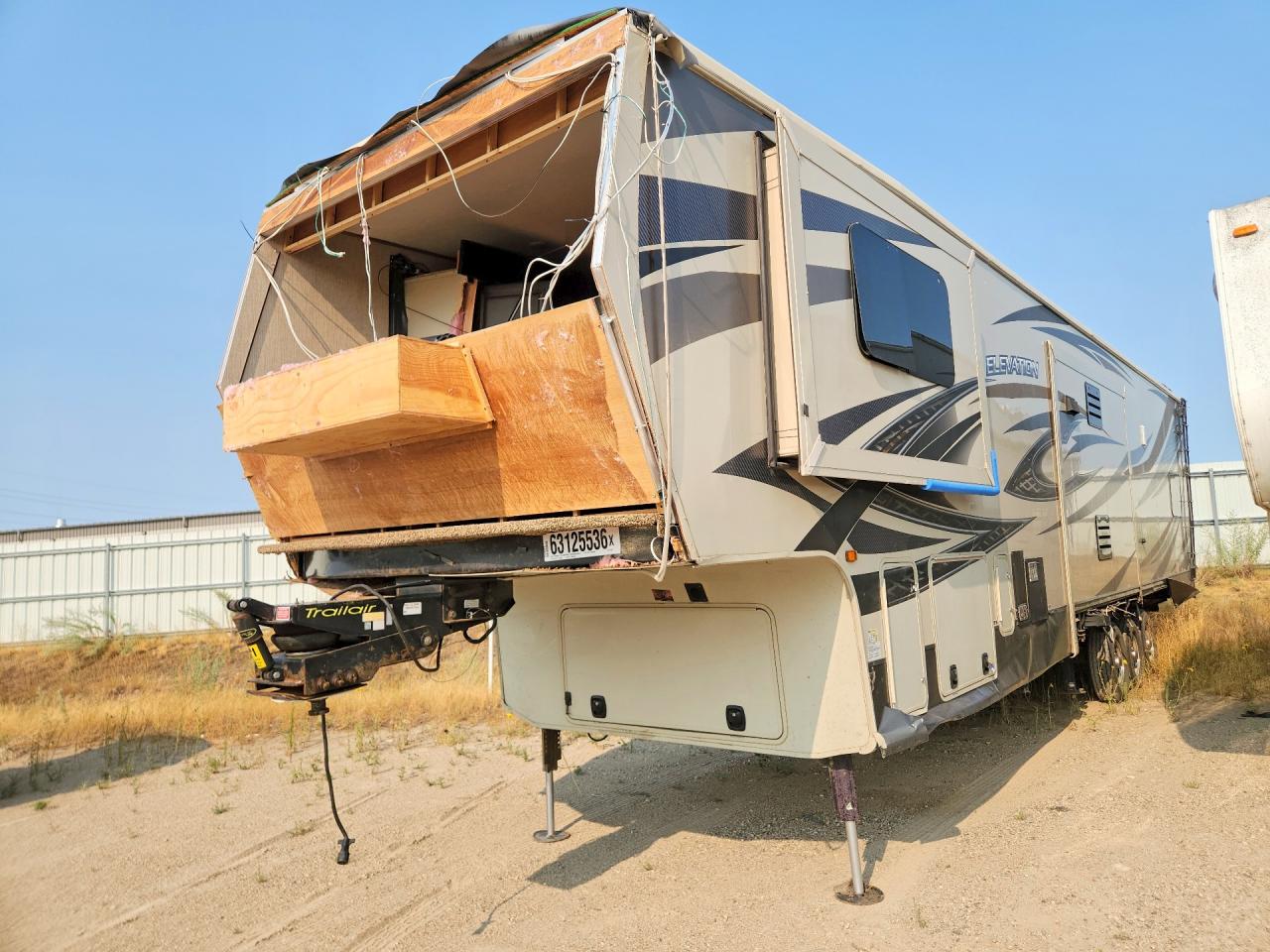 4V0FC3839GG007005 · 2016 CROSSROADS RV UNKNOWN