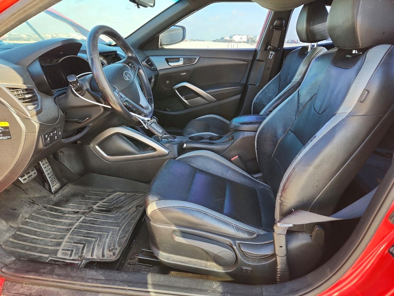 KMHTC6AE6GU280071 · 2016 HYUNDAI VELOSTER · 7/13