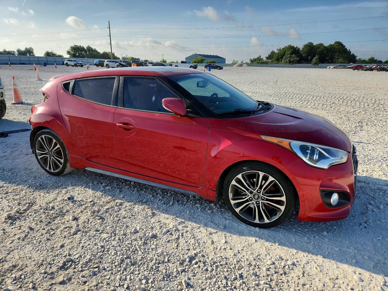 KMHTC6AE6GU280071 · 2016 HYUNDAI VELOSTER · 4/13