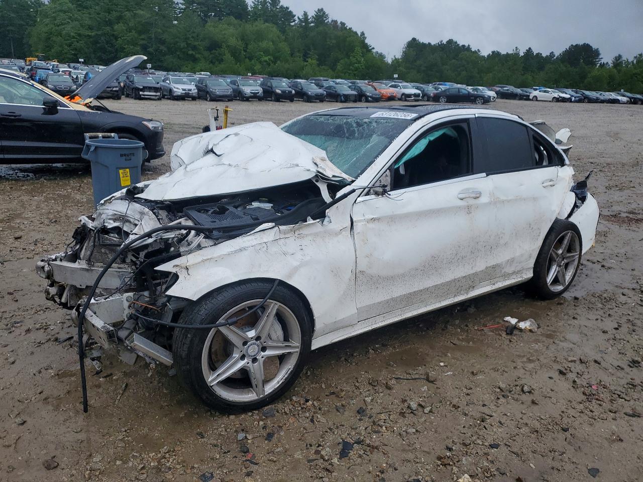 55SWF6GB4FU026208 · 2015 MERCEDES-BENZ C