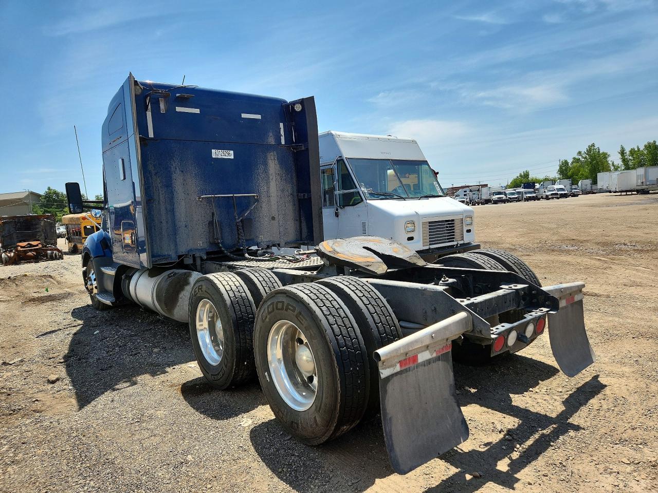 1XKYDP9X5LJ341056 · 2020 KENWORTH CONSTRUCTION · 2/13