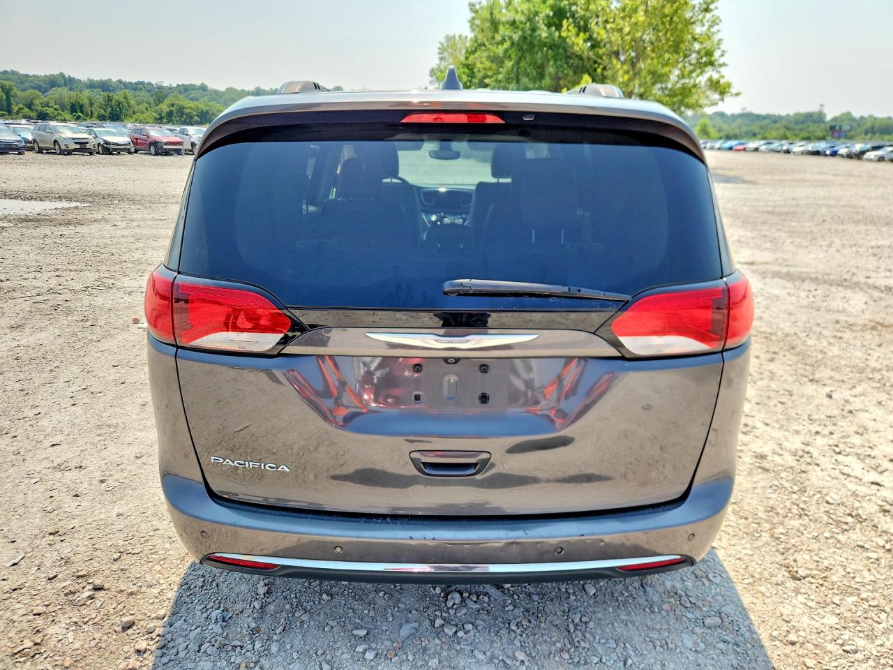 2C4RC1BG9HR507771 · 2017 CHRYSLER PACIFICA · 6/13
